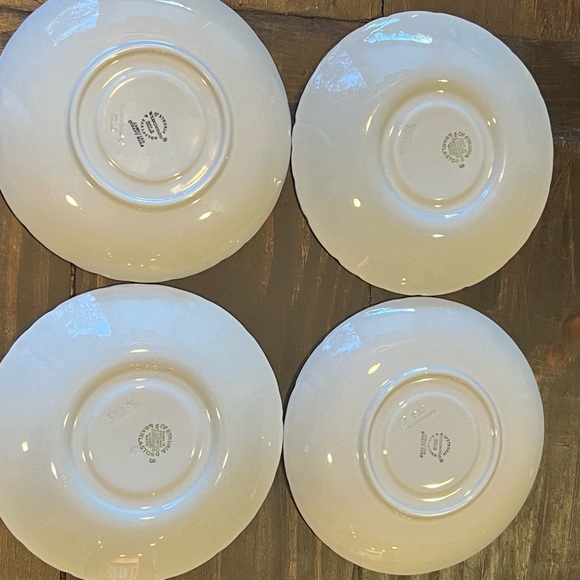 Wedgwood Cream on Lavender Dessert Plate or Saucer Set of 4 - Picture 8 of 8